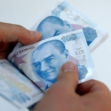 Emekli maaş zammı hesaplara bugün yatıyor: Kim ne kadar alacak?
