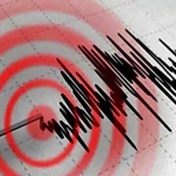 Endonezya’da 5,7 büyüklüğünde deprem