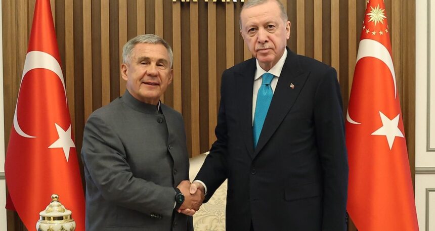 Erdoğan, Tataristan Cumhurbaşkanı Minnihanov ile görüştü