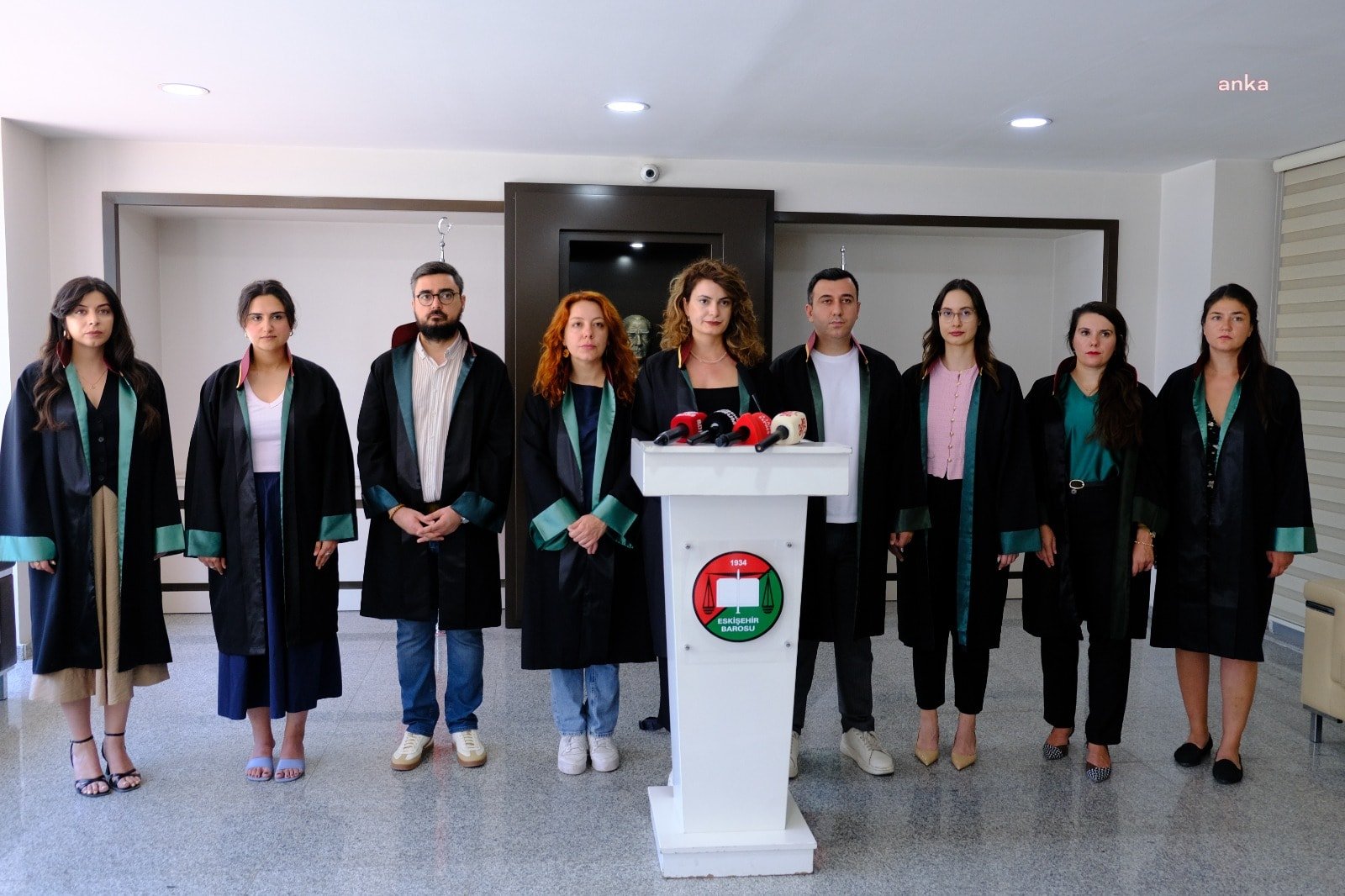 Eskişehir Barosu Avukatlarından tepki: 'Kadına şiddet davalarına katılım talebimiz reddediliyor'