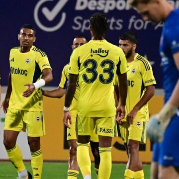 Fenerbahçe ikinci yarı açıldı