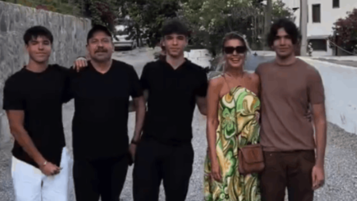 Gülben Ergen'in aile pozuna Seren Serengil'den 'Goril' iması
