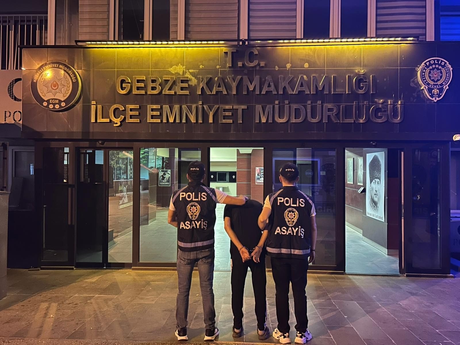 Halk otobüsünde mide bulandıran taciz