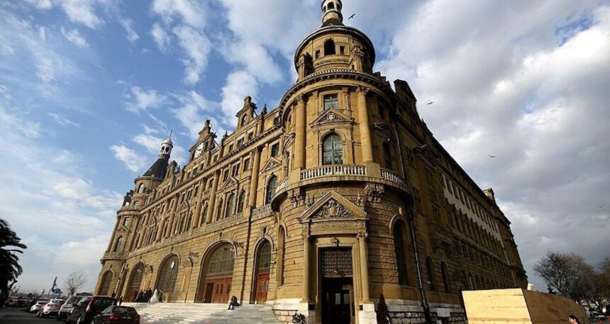 Haydarpaşa Garı tamamen boşaltıldı
