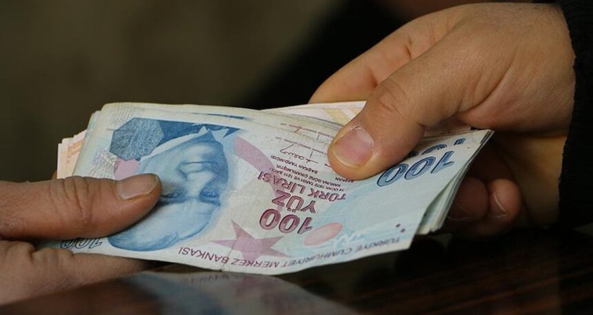 Hükümetten kamu işçisine yeni teklif: TÜRK-İŞ resti çekti