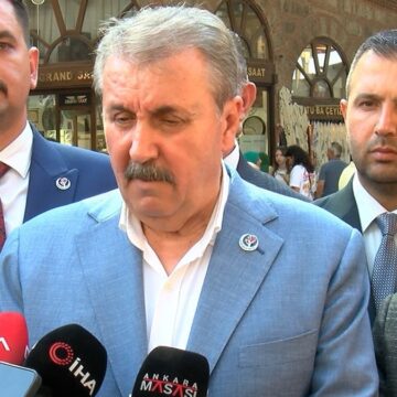 İktidarın küçük ortağı açıkladı: ‘DEM Parti de kendini feshedecek’