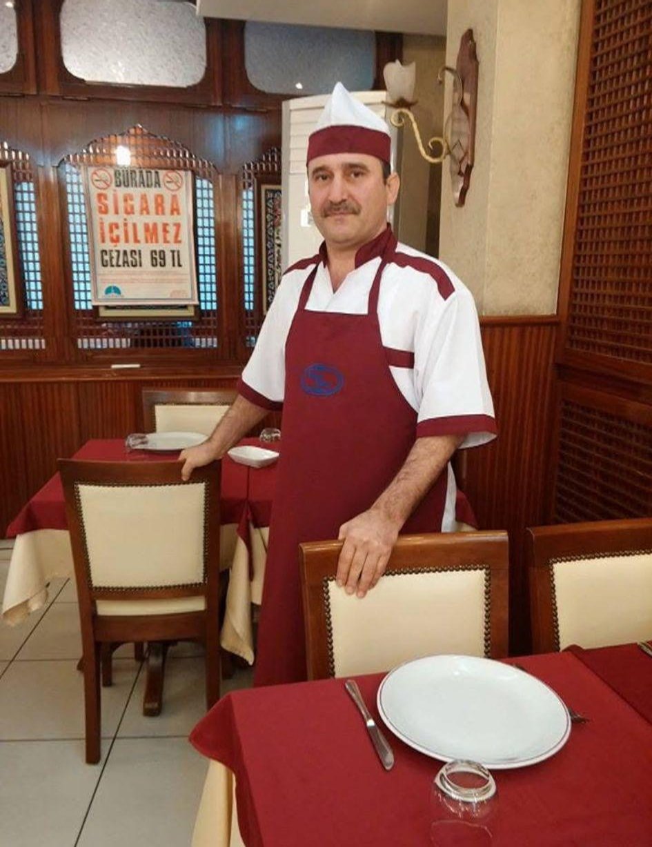 İstanbul'da baba cinayeti: Oğlu kanlı eşyaları çöpe attı, anne evi temizledi