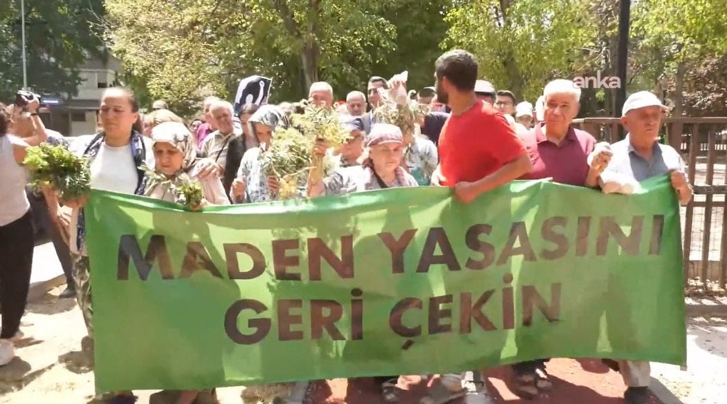 Köylüler açlık grevi başlattı: 'Atatürk'ün Meclisi'nde bizim adımıza karar veremezsiniz'