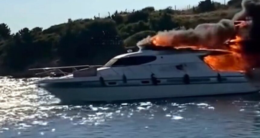 Lüks motor yat denizin ortasında alev alev yandı
