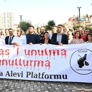 Madımak katliamı 32. yılında Madımak parkında anıldı