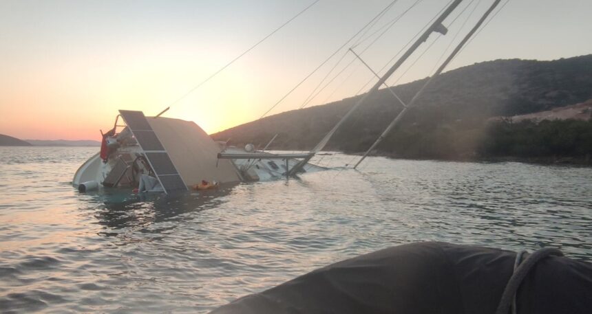 Muğla’da yelkenli tekne karaya oturdu: 5 kişi kurtarıldı