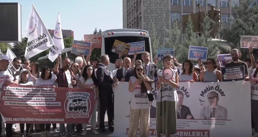 Öğretmenler Bakanlık önünden Yusuf Tekin’e çağrı yaptı