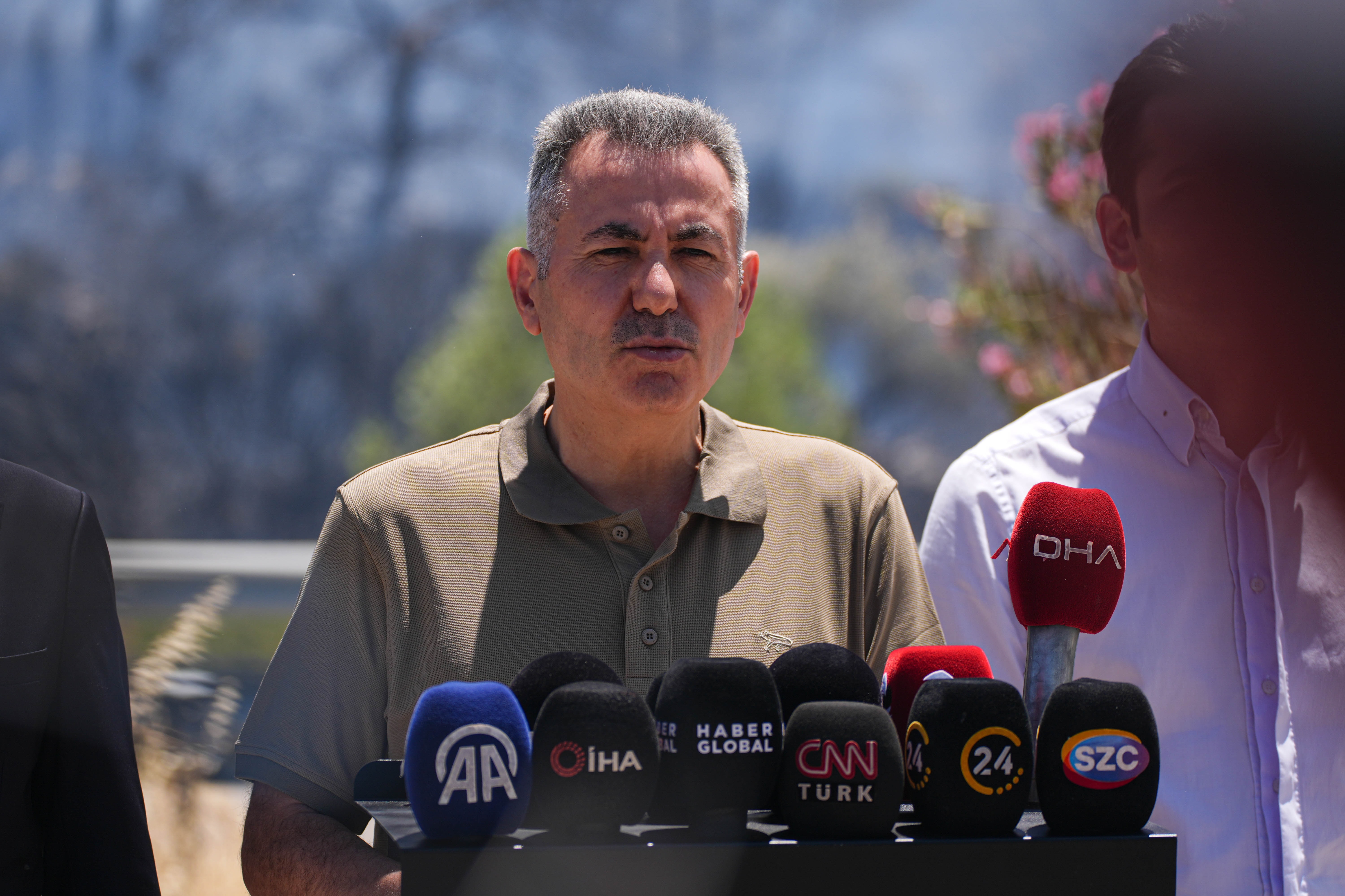 Ormanlarımızı para hırsı yakıyor