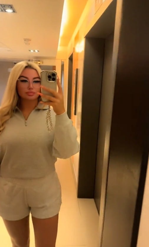 Otel kahvaltısına kıyafeti yüzünden alınmadı