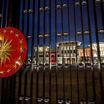 Özgür Özel yalanladı: Saray’ın gözdesi ‘İmamoğlu’ iddiasından vazgeçmedi