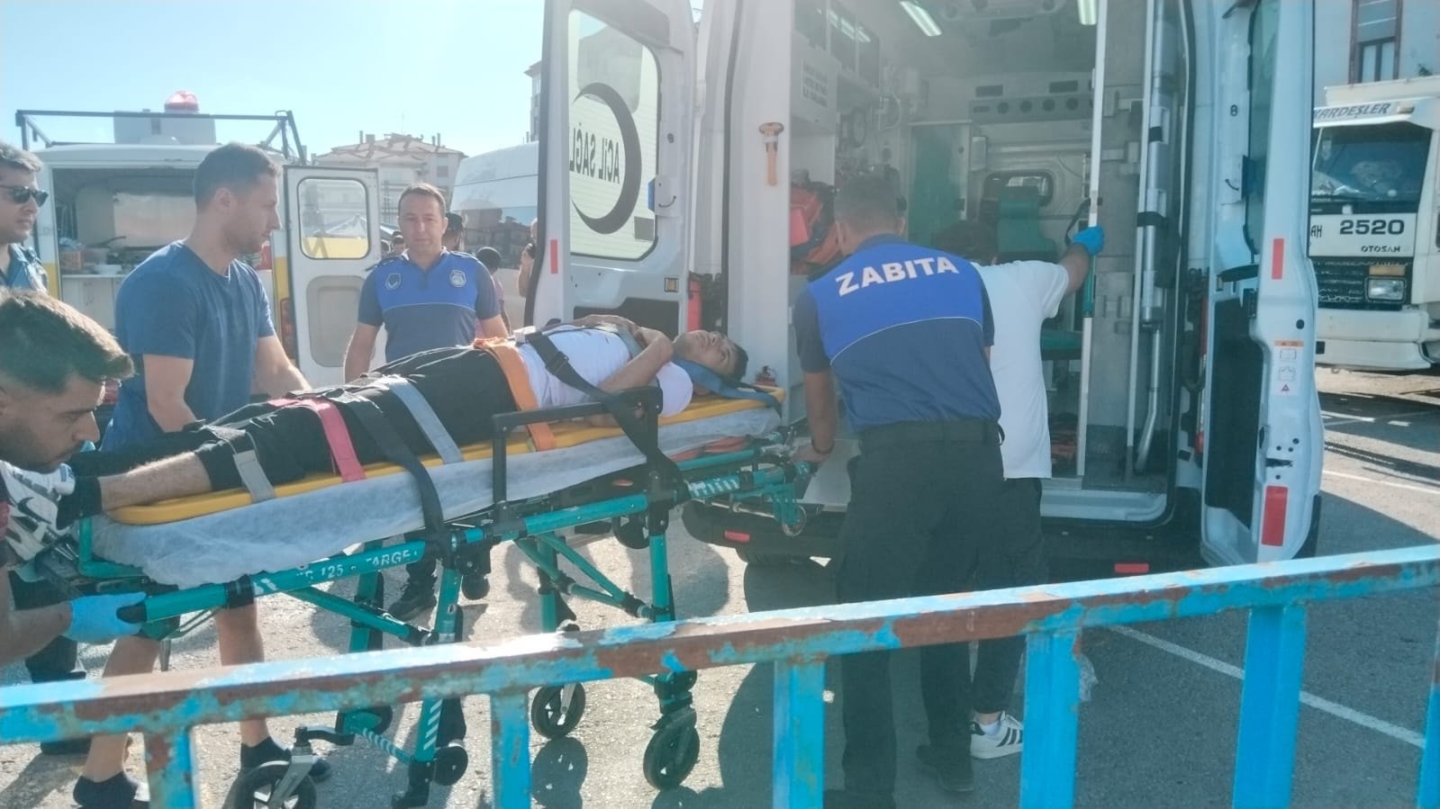Pazara ateş açtılar! 8 yaralı