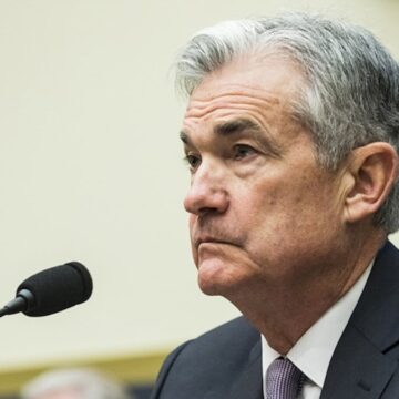 Powell’ı bitirme çabası büyüyor: Fed’in incelenmesi çağrısında bulunuldu