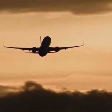 Rus hava sahasında gerginlik! 517 uçuş iptal edildi 75 bin yolcu etkilendi