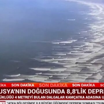 Rusya’daki 8.8’lik depremden sonra 4 metre yüksekliğinde tsunami dalgaları