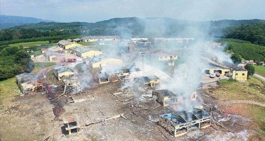 Sakarya’daki havai fişek patlamasında yargılanan büyük patronun firari olduğu ortaya çıktı