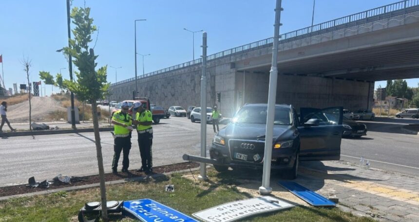 Sivas’ta cip ile otomobil çarpıştı: 4 yaralı
