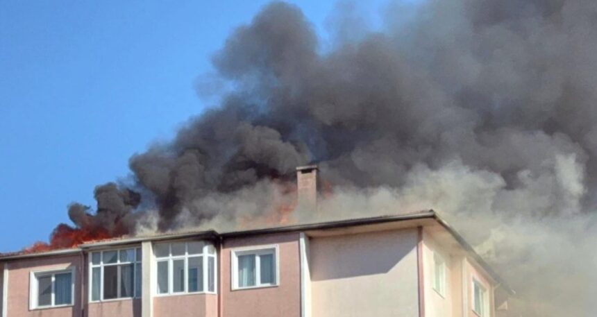 Tekirdağ’da 8 katlı apartmanda yangın paniği