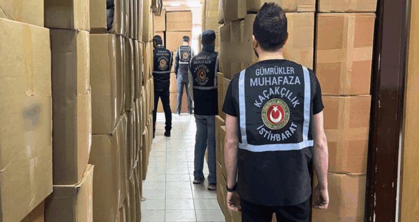 Ticaret Bakanlığı ekiplerinden kaçak oyuncak ve telefon operasyonu