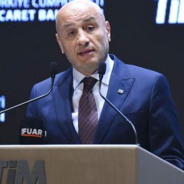 TİM Başkanı Gültepe: 26 sektörün yarısı eksi yazıyor