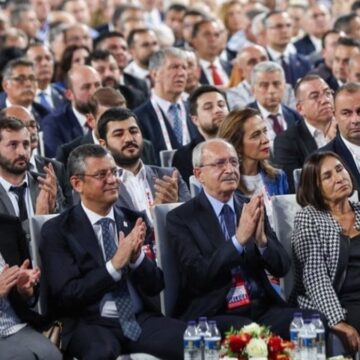 Tüm Türkiye nefesini tuttu: Milyonların gözü kurultay davasında