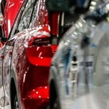 Türkiye’nin 44 yıllık otomotiv devi batıyor