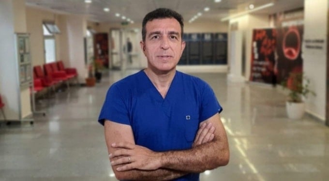 Ünlü profesörün evinde film gibi soygun: Yarım milyonluk vurgun yaptılar