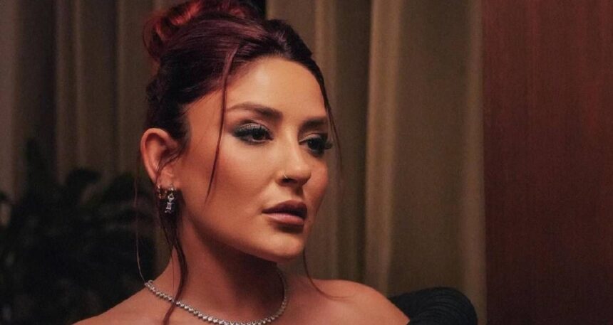 Ünlü şarkıcı Melek Mosso kafa üstü düştü: “Lütfen dua edin”