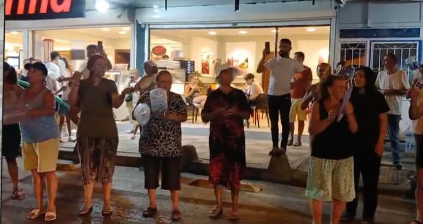 Ünlü tatil beldesi Kumbağ’da halk isyanda