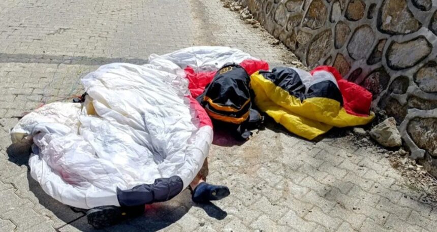 Yamaç paraşütü turistlerin kabusu oldu
