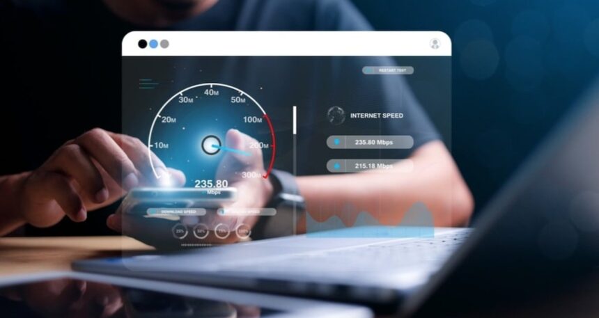 Yeni rekor kırıldı: Tüm internet arşivini 4 dakikada indiriyor
