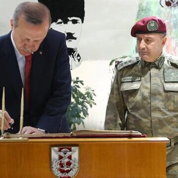Zekai Aksakallı, OYAK Yönetim Kurulu Başkanı olarak atandı