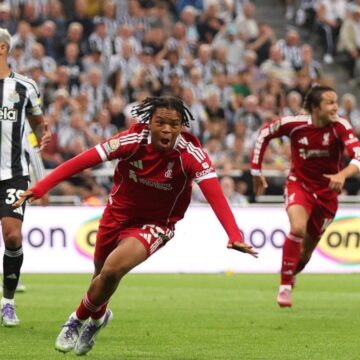 16 yaşındaki çocuk 90+10’da attı! Tribünler yıkıldı