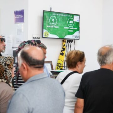 4 çeşit yemek 50 lira oldu, uzun kuyruklar oluştu