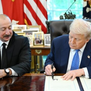 AB’den Washington’daki barış masasına tam destek