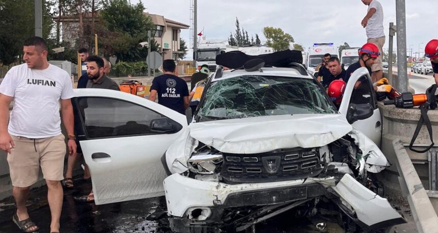 Adana’da otoyol gişelerinde feci kaza: Ölü ve yaralılar var