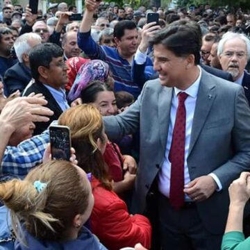 AKP’ye geçeceği konuşulan başkandan ‘ihanet’ açıklaması