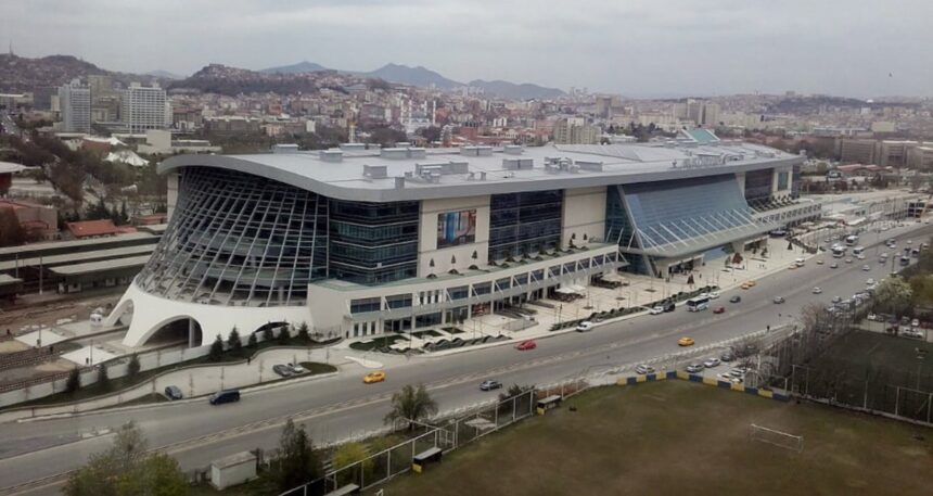 Ankara YHT Garı para öğütüyor