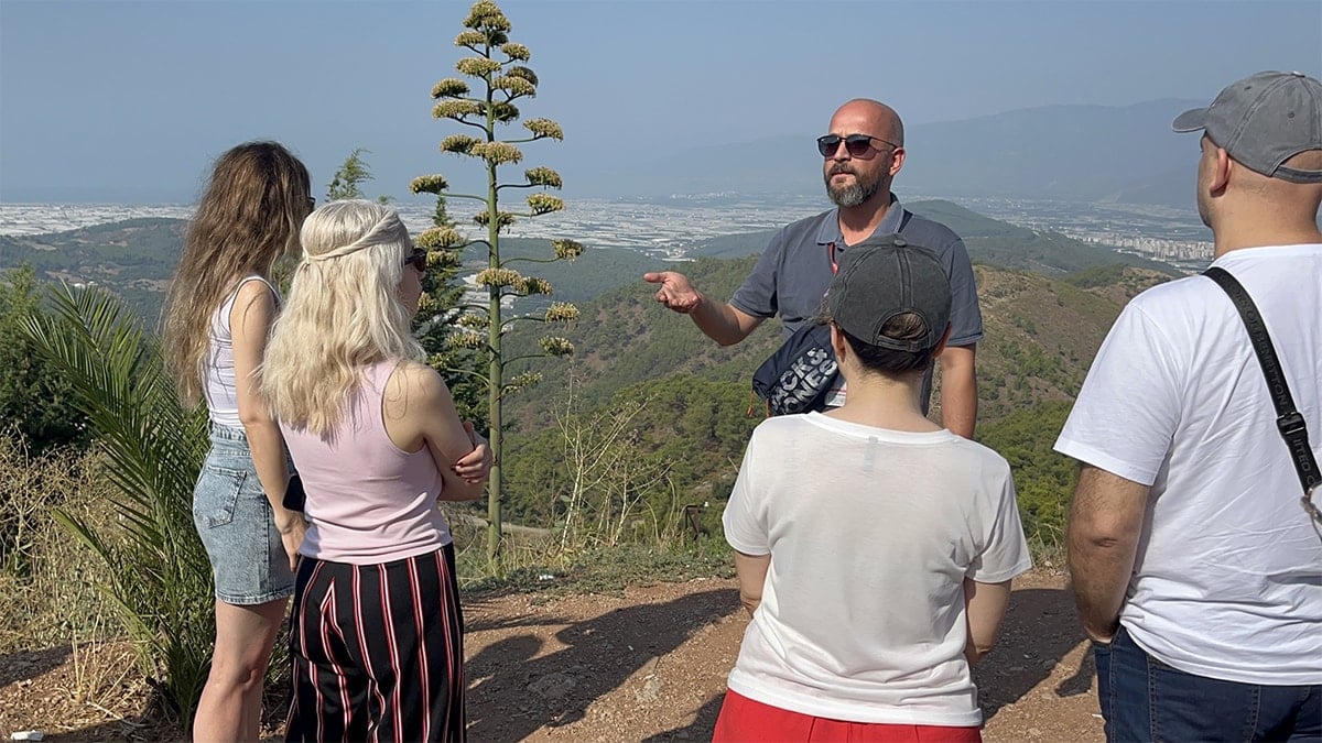 Antalya'da 30 yıl sonra görüldü, turistler görmek için oraya akın etti