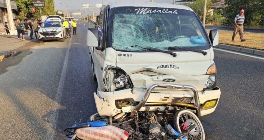 Aydın’da kamyonetle çarpışan motosiklet sürücüsü öldü