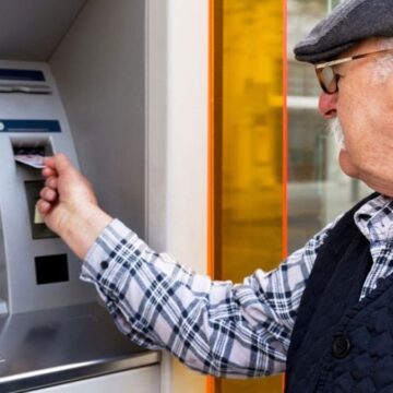 bankalar-emekliler-icin-kesenin-agzini-acti-27-bin-liralik-firsat-BiaSDNkK.jpg Bankalar emekliler için kesenin ağzını açtı: 27 bin liralık fırsat!