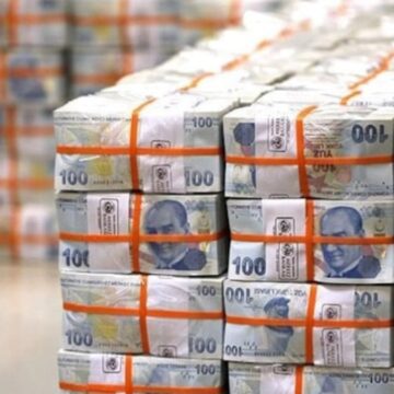 Bankaya 750 bin lira atan her ay asgari ücret kadar para alıyor
