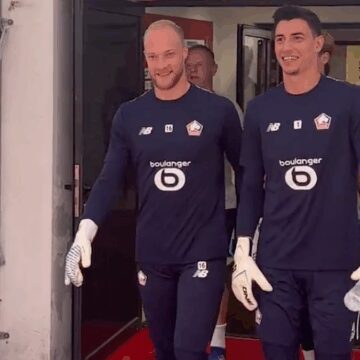 Berke Özer ayağının tozuyla maça çıktı