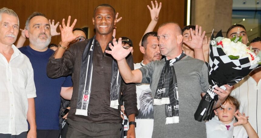 besiktasin-yeni-transferi-djalo-istanbulda-eOV4993X.jpg Beşiktaş’ın yeni transferi Djalo İstanbul’da
