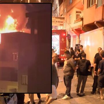 beyoglunda-korkunc-anlar-yangin-cikan-evde-tup-patladi-EI8eOxFW.jpg Beyoğlu’nda korkunç anlar! Yangın çıkan evde tüp patladı