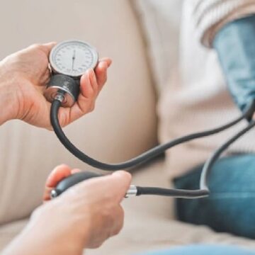 Bilim insanları kanıtladı: Birkaç yudumu tansiyonu dakikalar içinde yok ediyor, kalbe iyi geliyor
